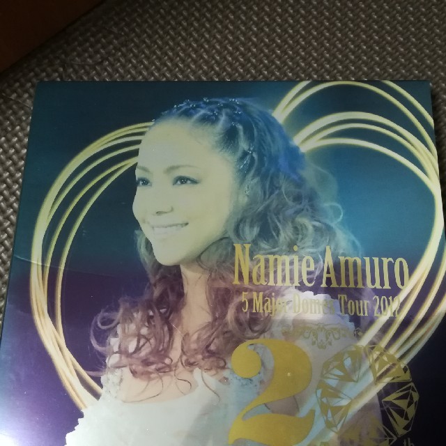 安室奈美恵 5 Major Domes Tour 2012 Blu-ray エンタメ/ホビーのDVD/ブルーレイ(ミュージック)の商品写真