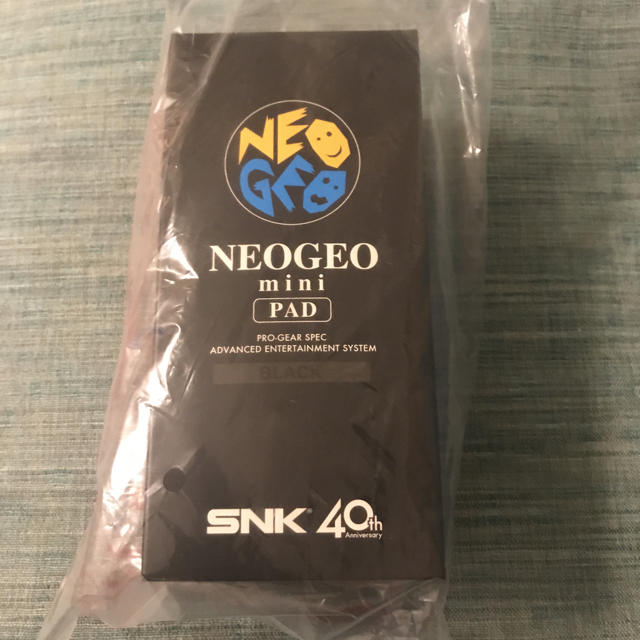NEOGEO(ネオジオ)の即日発送 NEOGEO mini ゲームパッド エンタメ/ホビーのゲームソフト/ゲーム機本体(家庭用ゲーム機本体)の商品写真