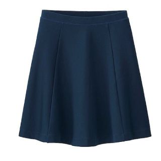 ユニクロ(UNIQLO)の【新品未使用】ポンチフレアスカート ネイビー ユニクロ(ミニスカート)