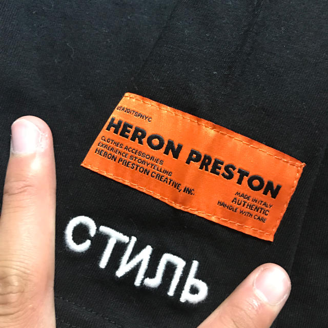 OFF-WHITE(オフホワイト)のHeron preston モックネック Tシャツ メンズのトップス(Tシャツ/カットソー(七分/長袖))の商品写真