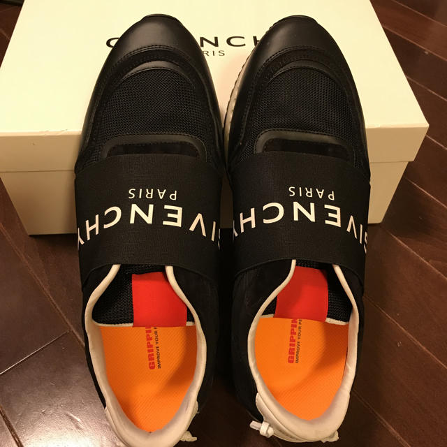 GIVENCHY(ジバンシィ)のGIVENCHY スニーカー メンズの靴/シューズ(スニーカー)の商品写真