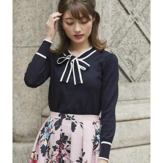 トッコ(tocco)の即完売♡新品♡トッコ♡ バイカラーボウタイリボン令嬢ニットプルオーバー♡ネイビー(ニット/セーター)