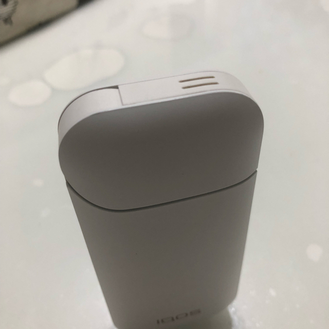 IQOS(アイコス)のiqos 2.4 plus チャージャー  メンズのファッション小物(タバコグッズ)の商品写真