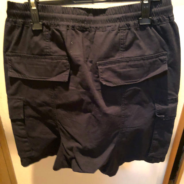 FEAR OF GOD(フィアオブゴッド)のFog Cargo Shorts Black M メンズのパンツ(ショートパンツ)の商品写真