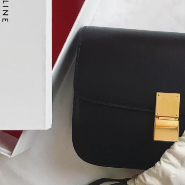 celine(セリーヌ)のセリーヌ クラシックミディアム バック ブラック 黒 レディースのバッグ(ショルダーバッグ)の商品写真