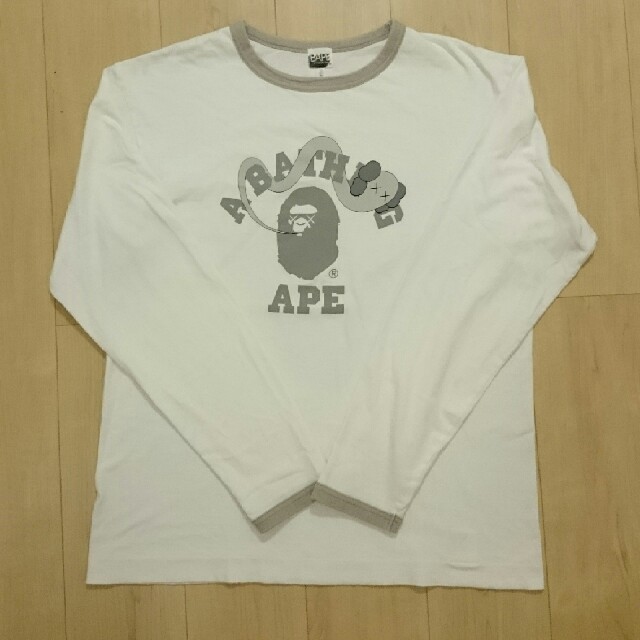 A BATHING APE(アベイシングエイプ)のA bathing ape ® × kaws  L/S Top メンズのトップス(Tシャツ/カットソー(七分/長袖))の商品写真