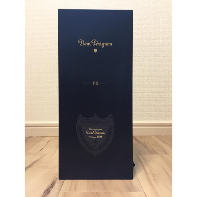 Dom Pérignon(ドンペリニヨン)のドンペリP2 空き箱 食品/飲料/酒の酒(シャンパン/スパークリングワイン)の商品写真