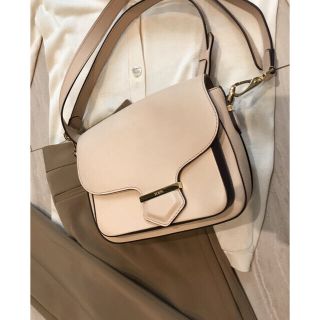 トッズ(TOD'S)の未使用  TOD's ショルダー バック(ショルダーバッグ)