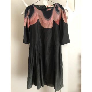 マルニ(Marni)のはな様専用☆美品☆マルニ シルクワンピース 38(ひざ丈ワンピース)