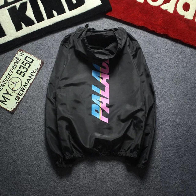 PALACE ナイロンジャケットパーカー 黒 XL 男女兼用の通販 by PALACE ナイロンジャケットパーカー 黒 XL 男女兼用の通販 by