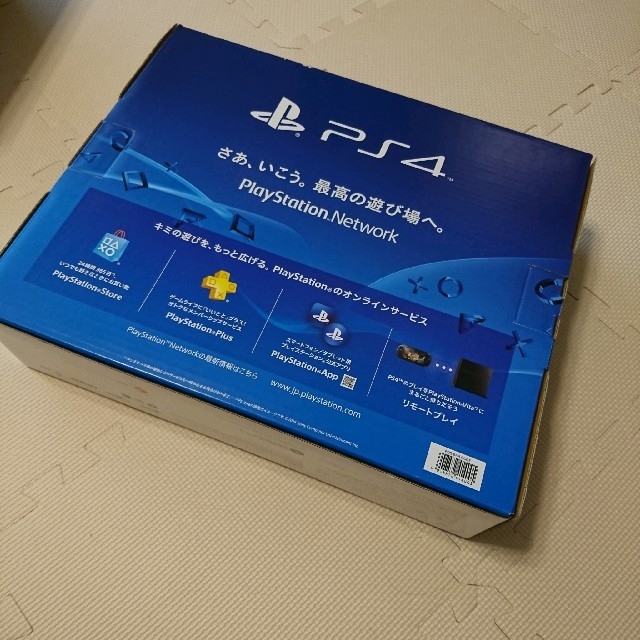 PlayStation4(プレイステーション4)の【新品未開封】PlayStation4 本体 500GB エンタメ/ホビーのゲームソフト/ゲーム機本体(家庭用ゲーム機本体)の商品写真