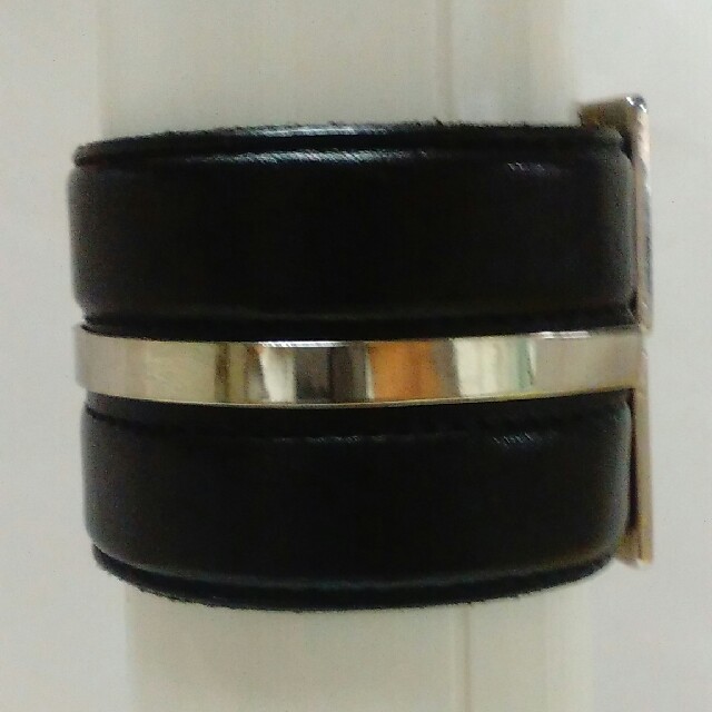 JOHN LAWRENCE SULLIVAN(ジョンローレンスサリバン)のne様専用！！！SULLIVAN Lather Bangle    ハンドメイドのアクセサリー(ブレスレット/バングル)の商品写真