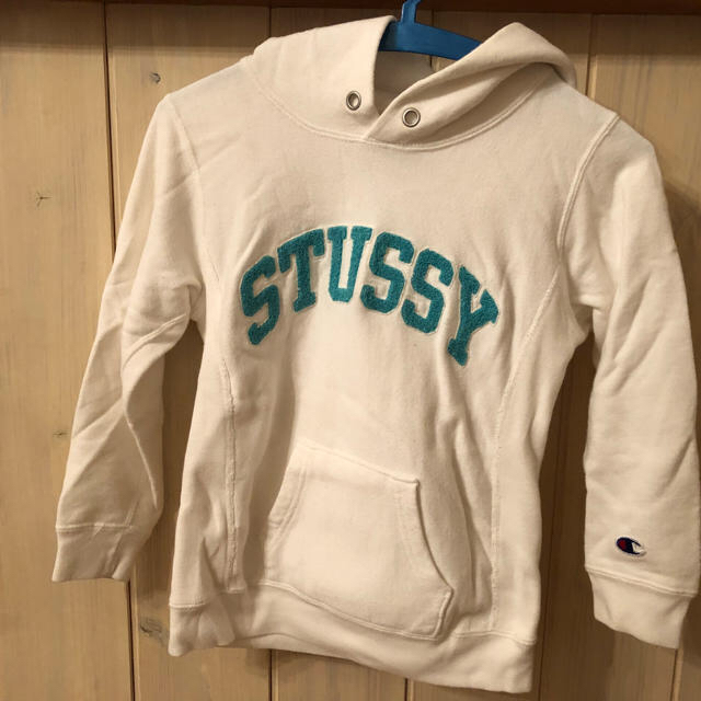 STUSSY フーディー