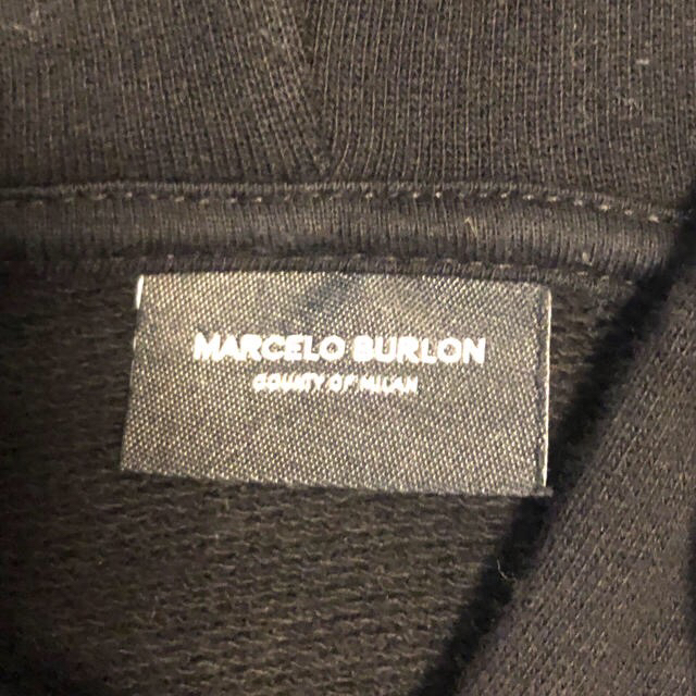 MARCELO BURLON(マルセロブロン)のマルセロバーロン  パーカー メンズのトップス(パーカー)の商品写真