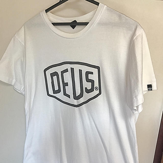 Deus ex Machina(デウスエクスマキナ)のDEUS Tシャツ メンズのトップス(Tシャツ/カットソー(半袖/袖なし))の商品写真