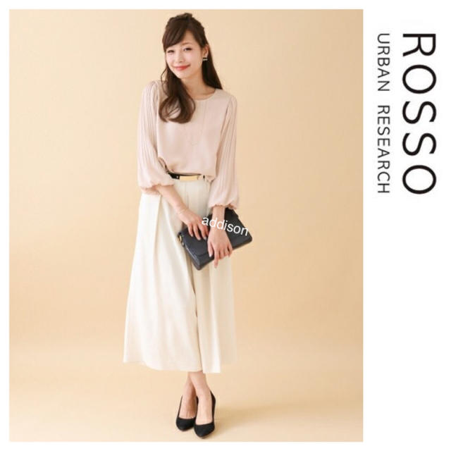 URBAN RESEARCH ROSSO(アーバンリサーチロッソ)の新品♡ ROSSO ♡ プリーツスリーブブラウス アーバンリサーチ レディースのトップス(シャツ/ブラウス(長袖/七分))の商品写真