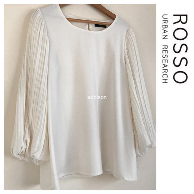 URBAN RESEARCH ROSSO(アーバンリサーチロッソ)の新品♡ ROSSO ♡ プリーツスリーブブラウス アーバンリサーチ レディースのトップス(シャツ/ブラウス(長袖/七分))の商品写真