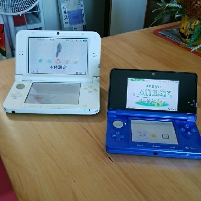 ゲームソフト/ゲーム機本体3dsと3dsllとタブレットの3台セット