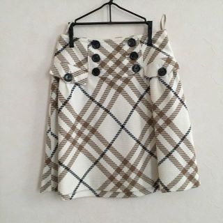 バーバリー(BURBERRY)のBURBERRYブルーレーベル スカート(ひざ丈スカート)