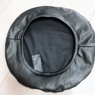 ザラ(ZARA)のザラ ベレー帽  レザー風(ハンチング/ベレー帽)