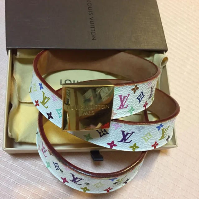 LOUIS VUITTON(ルイヴィトン)のルイヴィトン  マルチカラー ベルト レディースのファッション小物(ベルト)の商品写真