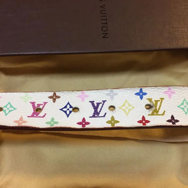 LOUIS VUITTON(ルイヴィトン)のルイヴィトン  マルチカラー ベルト レディースのファッション小物(ベルト)の商品写真