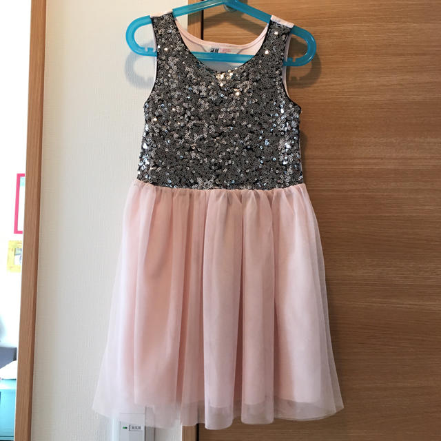 H&M(エイチアンドエム)のH&M ワンピース キッズ/ベビー/マタニティのキッズ服女の子用(90cm~)(ワンピース)の商品写真