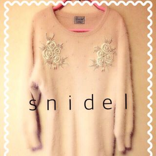 スナイデル(SNIDEL)のsnidelアンゴラビジューニットワンピ(ミニワンピース)