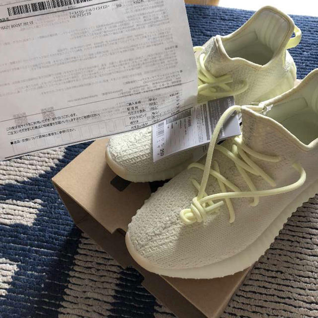 定価以下 YEEZY BOOST 350 V2 BUTTER 2