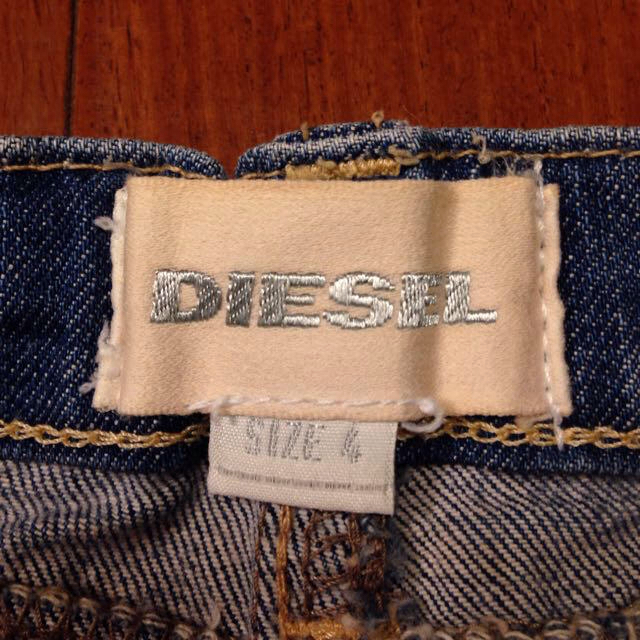 DIESEL(ディーゼル)のDIESELデニムスカート キッズ/ベビー/マタニティのキッズ服女の子用(90cm~)(その他)の商品写真