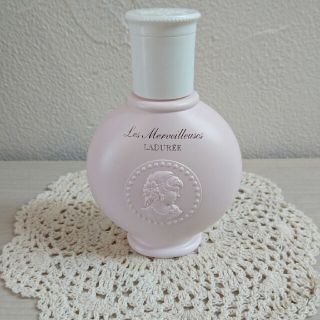 レメルヴェイユーズラデュレ(Les Merveilleuses LADUREE)のha_ru_0505様専用 ローズ ボディミルク       (ボディローション/ミルク)