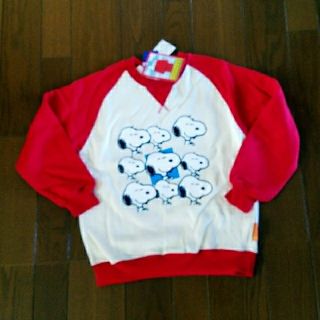 スヌーピー(SNOOPY)の27、新品タグ付　子供服　スヌーピー　長袖トレーナー　130cm(Tシャツ/カットソー)