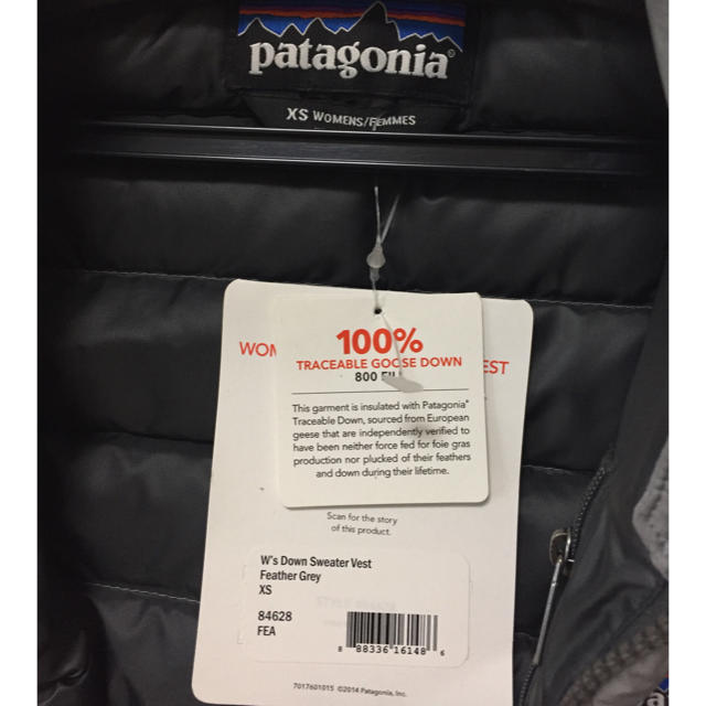 patagonia(パタゴニア)の[新品]パタゴニア ダウンベスト レディースのジャケット/アウター(ダウンベスト)の商品写真