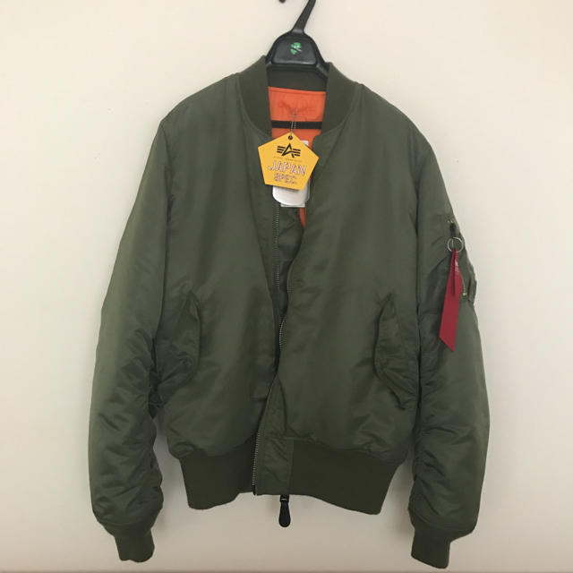 ALPHA INDUSTRIES(アルファインダストリーズ)のALPHA MA-1 メンズのジャケット/アウター(フライトジャケット)の商品写真