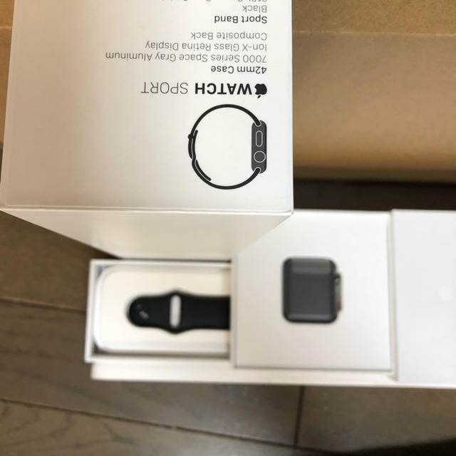 Apple(アップル)のApple Watch 42mm 本体新品  ブラックスポーツバンド 初代 メンズの時計(その他)の商品写真