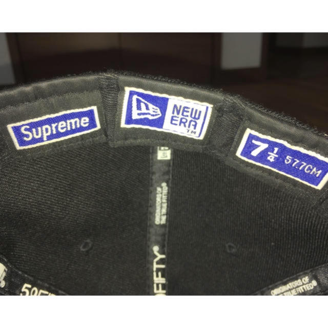 Supreme(シュプリーム)のKC様専用  supreme ボックスロゴ キャップ 7 1/4 メンズの帽子(キャップ)の商品写真