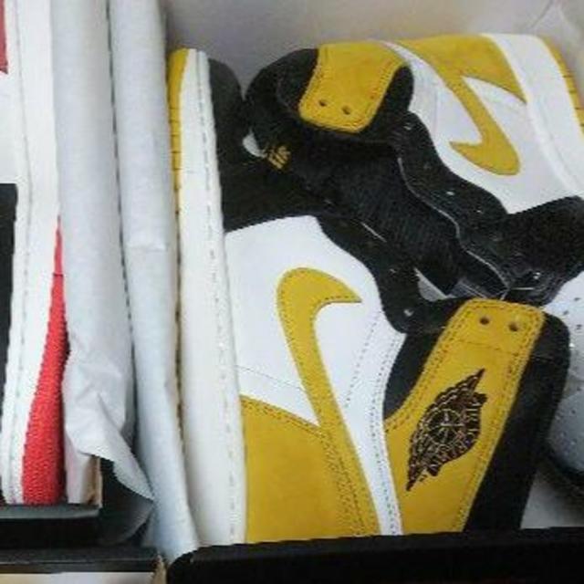 NIKE(ナイキ)の27 AIR JORDAN 1 RETRO HIGH OG イエロー メンズの靴/シューズ(スニーカー)の商品写真