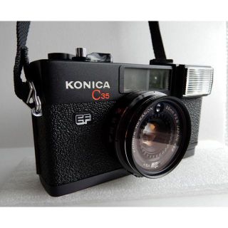 コニカミノルタ(KONICA MINOLTA)の今でも人気のKonica C35 Classicフィルムカメラ(フィルムカメラ)