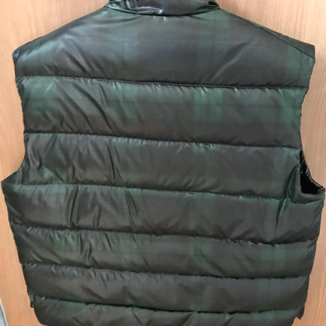 MONCLER(モンクレール)のモンクレールダウンベスト2サイズ メンズのジャケット/アウター(ダウンベスト)の商品写真