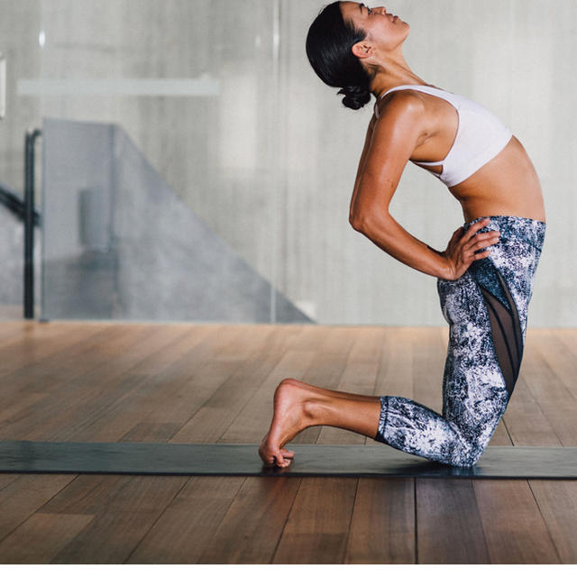 lululemon ルルレモン サイズ4 クロップド 新品 lululemon ルルレモン サイズ4 クロップド 新品