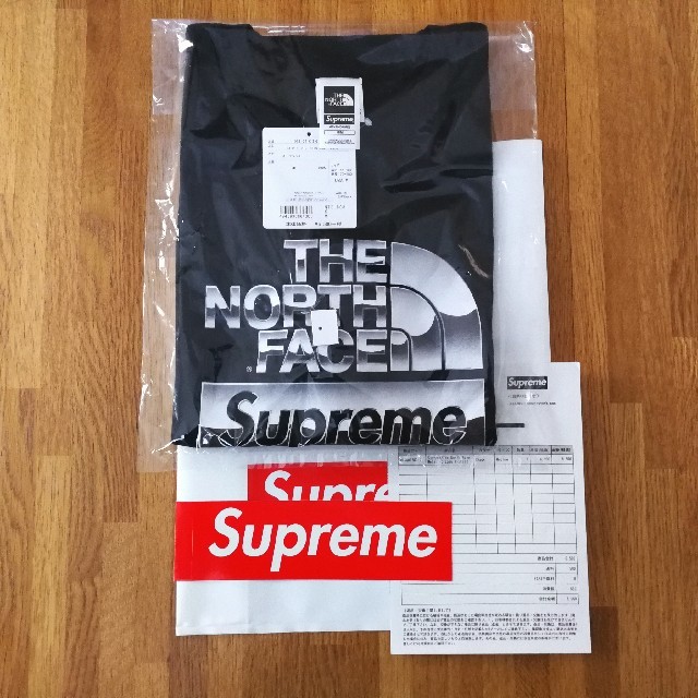 メンズ送込M Supreme x TNF Metallic Logo T-shirt