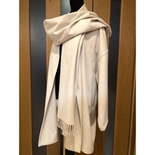 サルヴァトーレフェラガモ(Salvatore Ferragamo)のサルヴァトーレ　フェラガモ　カシミヤ　100％　コート(ポンチョ)