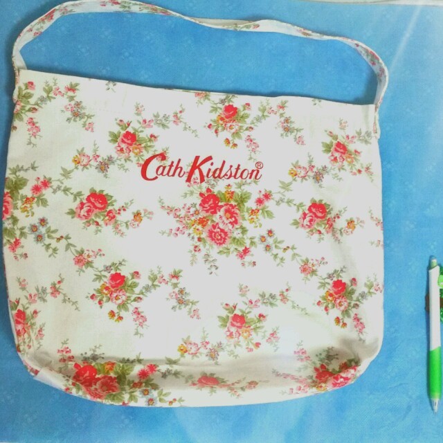 Cath Kidston(キャスキッドソン)の【cath kidston】花柄2way レディースのバッグ(エコバッグ)の商品写真