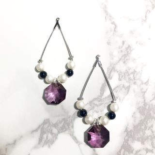 スワロフスキー(SWAROVSKI)の【Swarovski 】ライラック×フープ✴︎ピアス&イヤリング(ピアス)