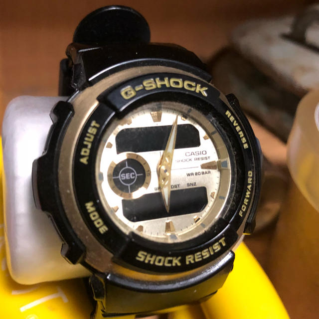 G-SHOCK(ジーショック)のG-SHOCK SHOCKRESIST 腕時計⌚ メンズの時計(腕時計(デジタル))の商品写真