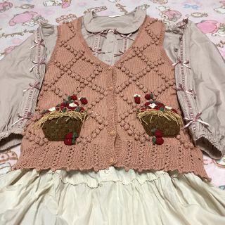 ピンクハウス(PINK HOUSE)のmm様専用です☺️ピンクハウス立体苺🍓の盛り籠💖くすみピンクジレ新品同様☺️(ベスト/ジレ)