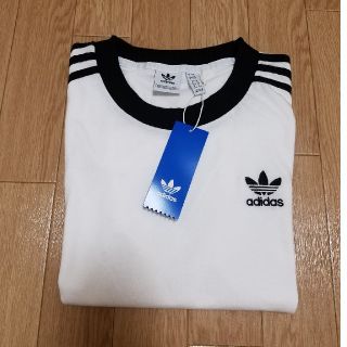 アディダス(adidas)のadidas originals Tシャツ(Tシャツ(半袖/袖なし))