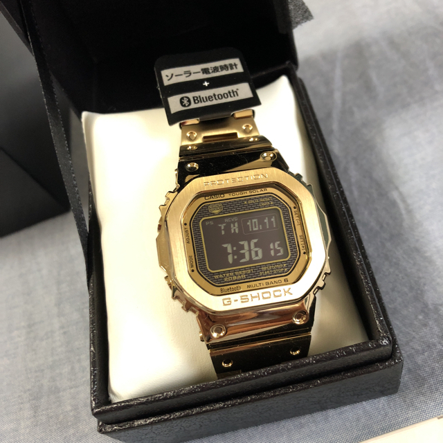 G-SHOCK(ジーショック)のCASIO G-SHOCK 35周年 GMW-B5000GD-9JF ゴールド メンズの時計(腕時計(デジタル))の商品写真