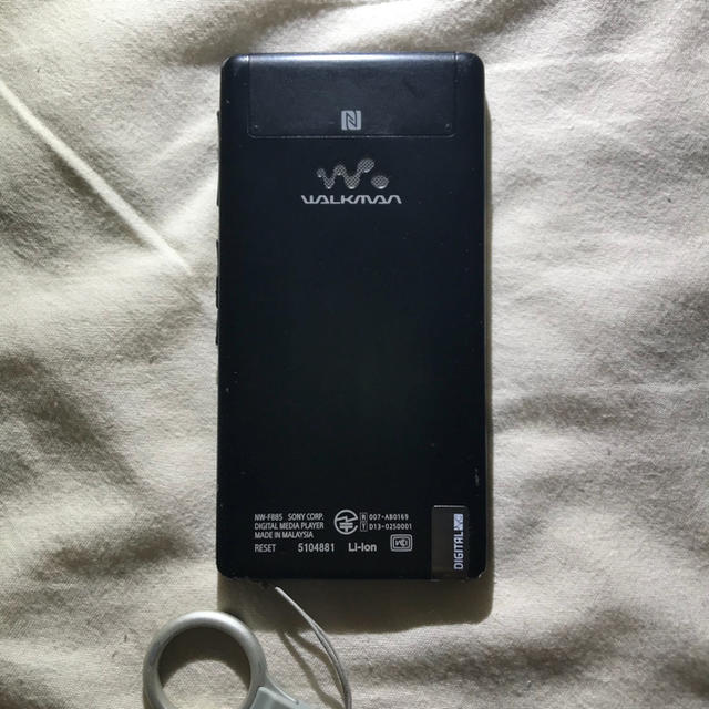 WALKMAN(ウォークマン)のWALKMAN NW-F885 ウォークマン スマホ/家電/カメラのオーディオ機器(ポータブルプレーヤー)の商品写真