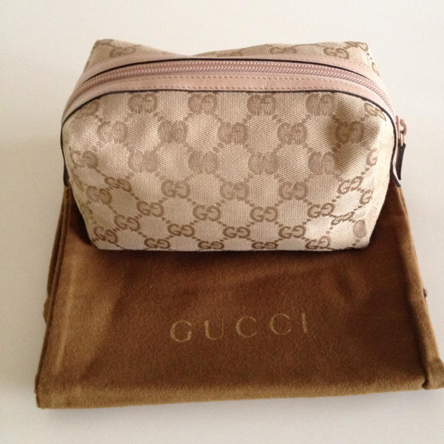 Gucci(グッチ)のGucci ポーチ レディースのファッション小物(ポーチ)の商品写真